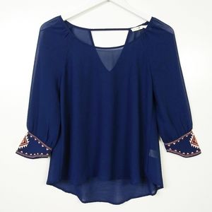 NWOT Blu Pepper Embroidered Sleeve Top Size Small